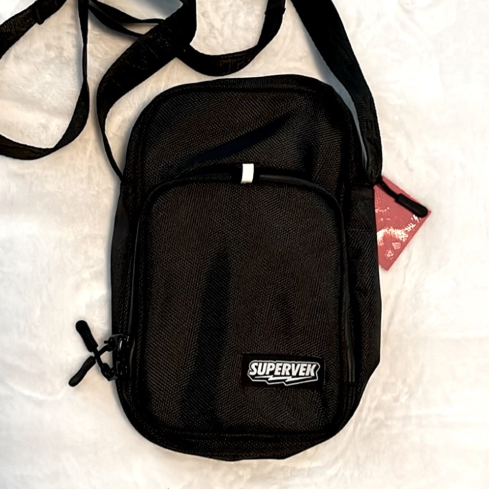 NWT Supervek Sling Bag Pro Crossbody Bag - Picture 8 of 13
